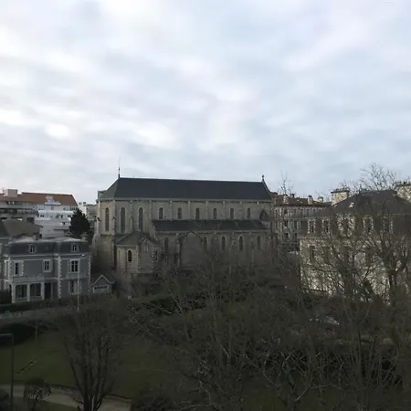 Appartement Bi-harri : Le Tout A Pied *